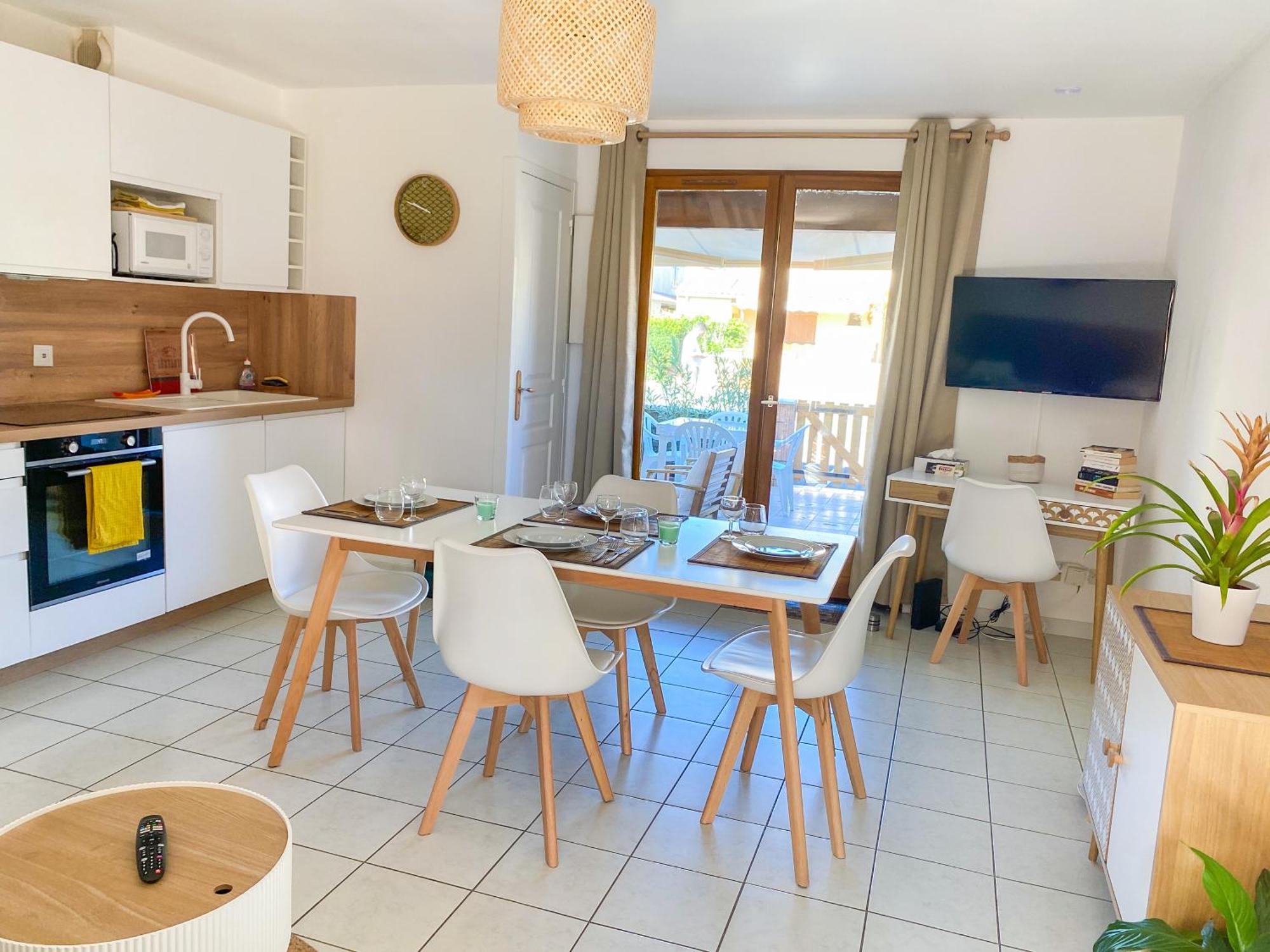 Maison "Douceurs D'Ete " Maison De Vacances Bord De Mer A Vias Plage - 600M De La Plage Et Du Canal Du Midi - Piscine Residentielle, Wifi Fibre, Activites Et Loisirs Dış mekan fotoğraf